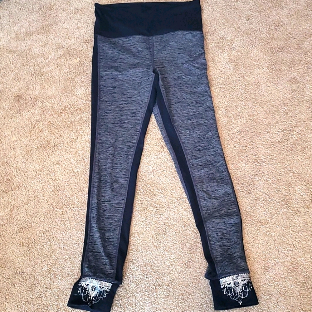 Lot of athletic leggings - Picture 5 of 11